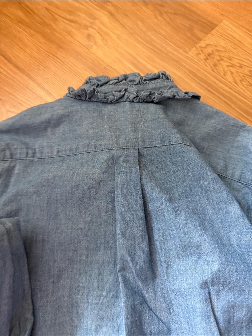 J. Crew Chambray Ruffle Collar Button-Up Blouse sz 10 - Picture 6 of 7